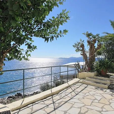 Sea Front Alexandra Apartament Nisaki (Corfu)