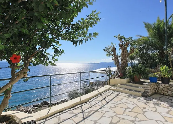 Sea Front Alexandra Apartment Nisaki (Corfu)