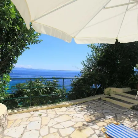 Sea Front Alexandra Νησάκι